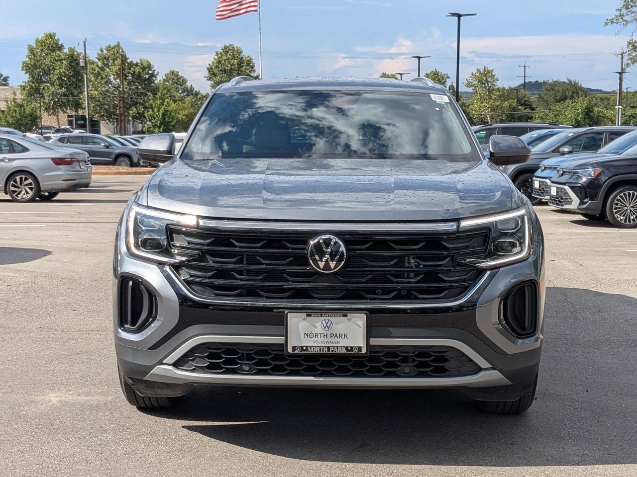 2025 Volkswagen Atlas Cross Sport 2.0T SE San Antonio TX