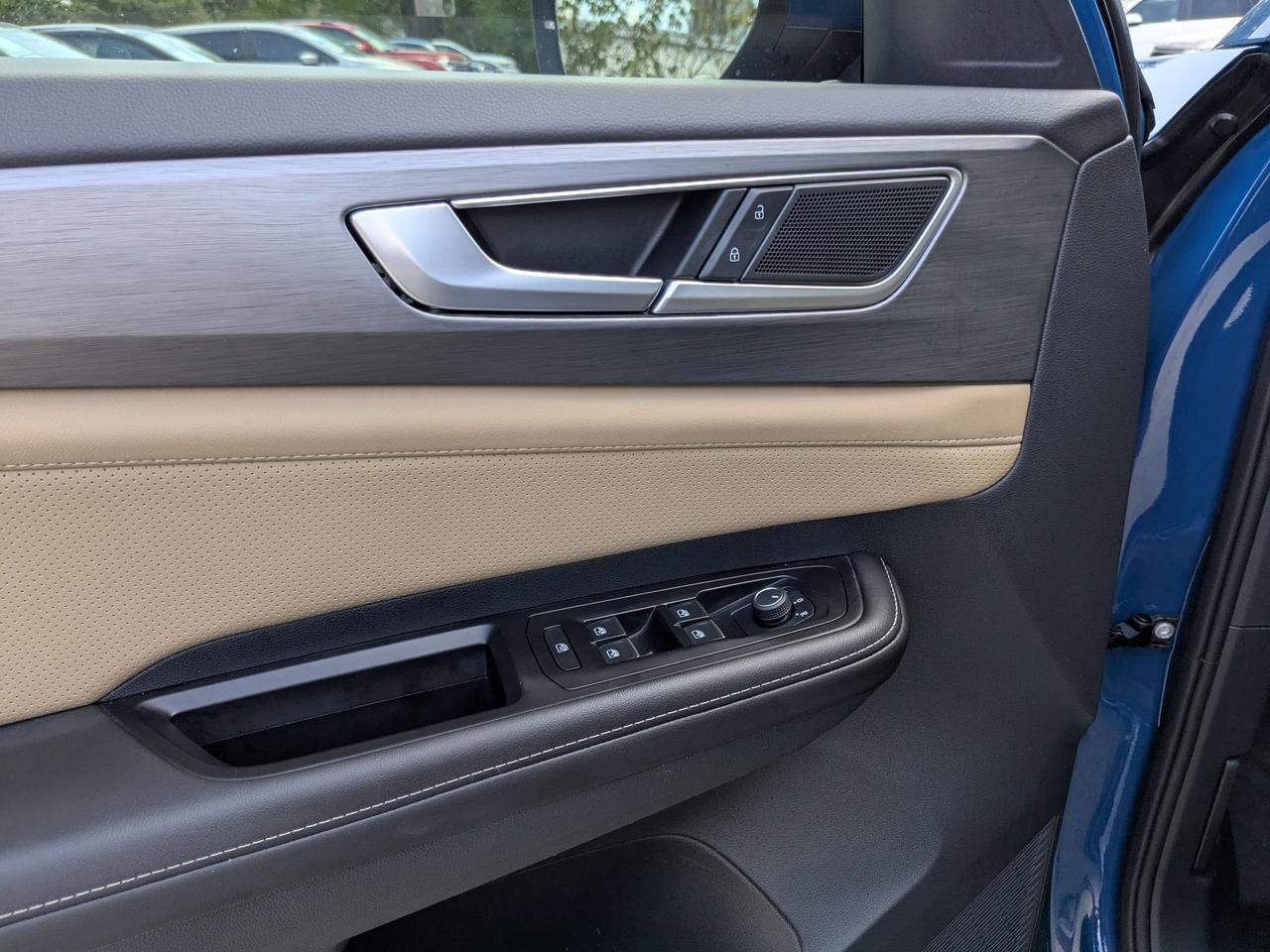 2025 Volkswagen Atlas Cross Sport 2.0T SE San Antonio TX