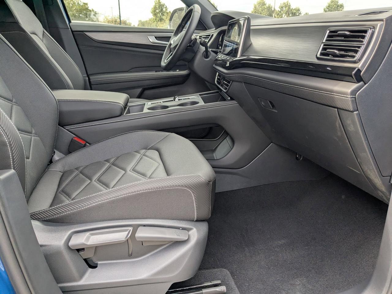 2025 Volkswagen Atlas Cross Sport 2.0T SE San Antonio TX