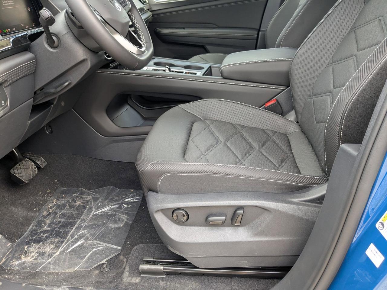 2025 Volkswagen Atlas Cross Sport 2.0T SE San Antonio TX