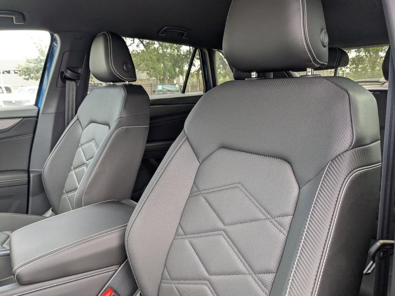 2025 Volkswagen Atlas Cross Sport 2.0T SE San Antonio TX