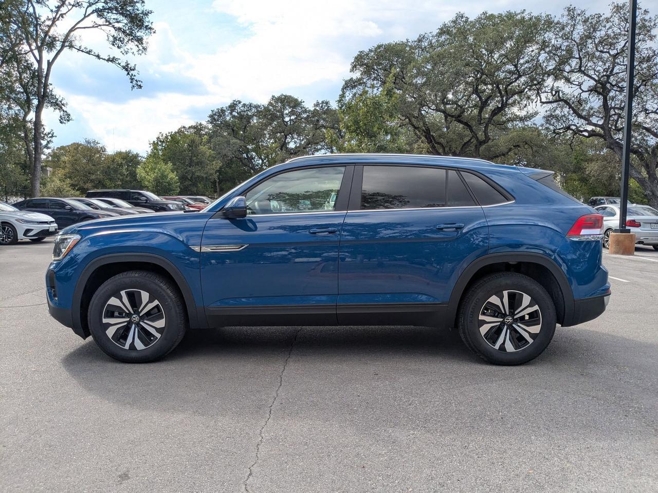 2025 Volkswagen Atlas Cross Sport 2.0T SE San Antonio TX