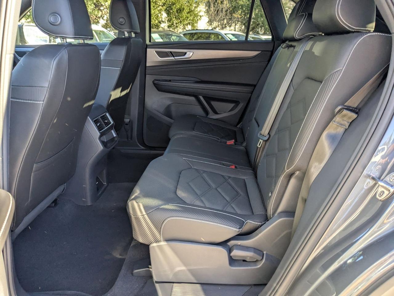 2025 Volkswagen Atlas Cross Sport 2.0T SE San Antonio TX