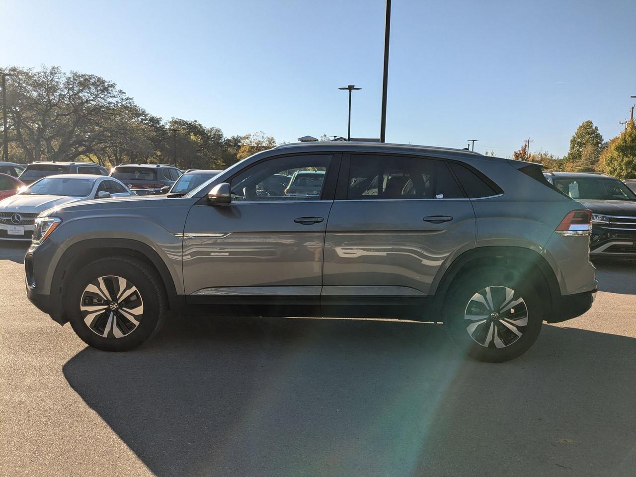 2025 Volkswagen Atlas Cross Sport 2.0T SE San Antonio TX