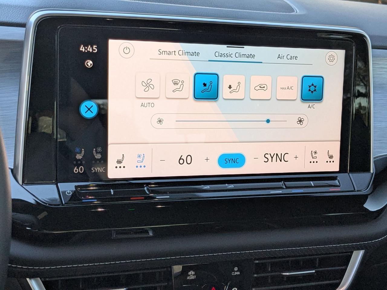 2025 Volkswagen Atlas Cross Sport 2.0T SE San Antonio TX