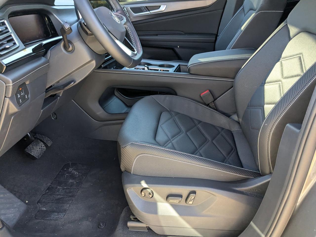 2025 Volkswagen Atlas Cross Sport 2.0T SE San Antonio TX