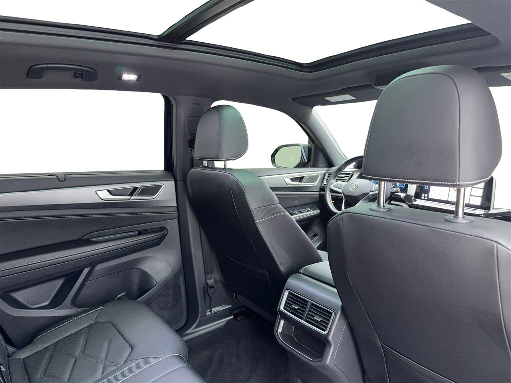 2025 Volkswagen Atlas Cross Sport 2.0T SE w/Technology CAM,PANO,HTD STS,BLIND SPOT Plano TX