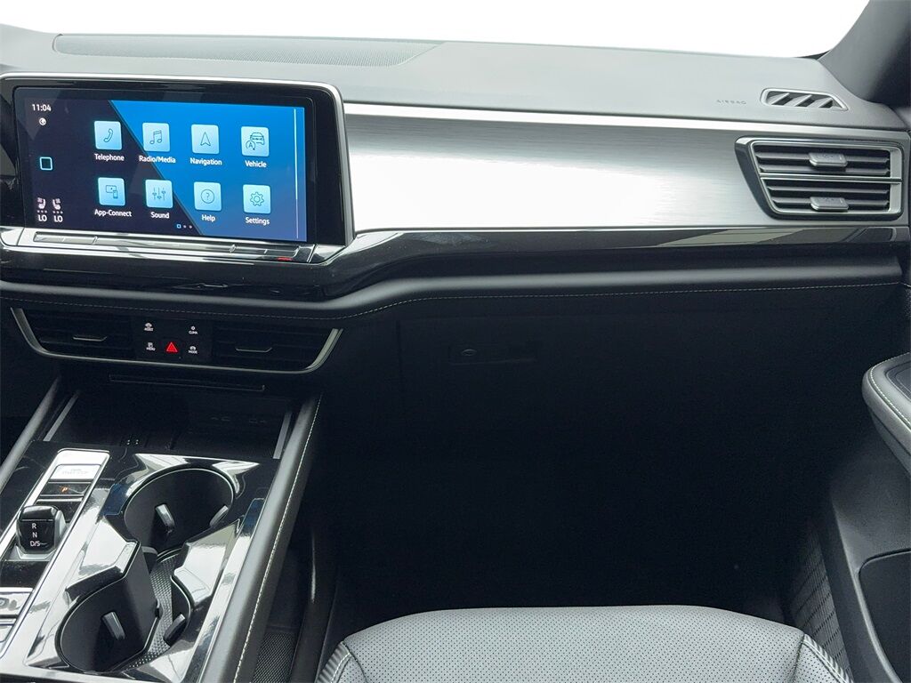 2025 Volkswagen Atlas Cross Sport 2.0T SE w/Technology CAM,PANO,HTD STS,BLIND SPOT Plano TX