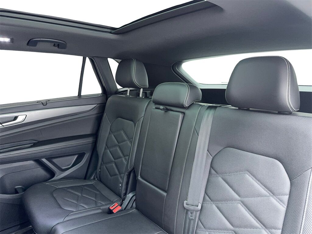 2025 Volkswagen Atlas Cross Sport 2.0T SE w/Technology CAM,PANO,HTD STS,BLIND SPOT Plano TX