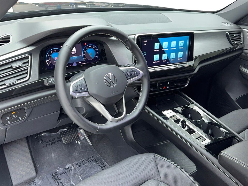 2025 Volkswagen Atlas Cross Sport 2.0T SE w/Technology CAM,PANO,HTD STS,BLIND SPOT Plano TX