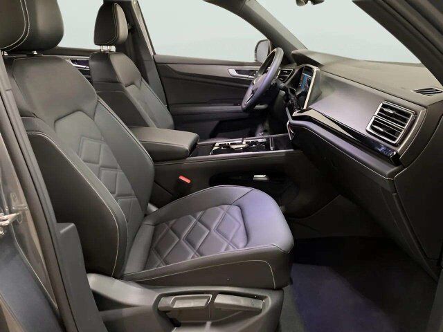 2025 Volkswagen Atlas Cross Sport 2.0T SE w/Technology Dallas TX