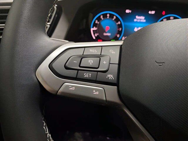 2025 Volkswagen Atlas Cross Sport 2.0T SE w/Technology Dallas TX