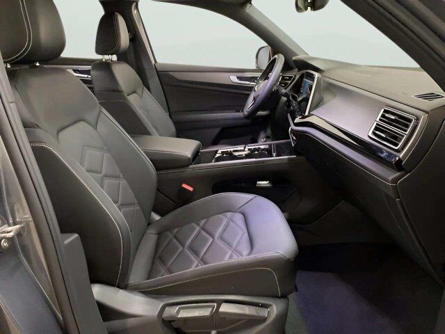 2025 Volkswagen Atlas Cross Sport 2.0T SE w/Technology Dallas TX
