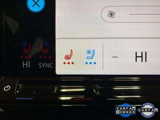 2025 Volkswagen Atlas Cross Sport 2.0T SE w/Technology Dallas TX