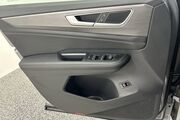 2025 Volkswagen Atlas Cross Sport 2.0T SE w/Technology Oshkosh WI