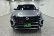 2025 Volkswagen Atlas Cross Sport 2.0T SE w/Technology Oshkosh WI