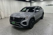 2025 Volkswagen Atlas Cross Sport 2.0T SE w/Technology Oshkosh WI