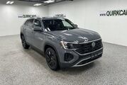 2025 Volkswagen Atlas Cross Sport 2.0T SE w/Technology Oshkosh WI