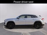 2025 Volkswagen Atlas Cross Sport 2.0T SE w/Technology Oshkosh WI