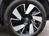 2025 Volkswagen Atlas Cross Sport 2.0T SE w/Technology Oshkosh WI