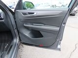 2025 Volkswagen Atlas Cross Sport 2.0T SE w/Technology Oshkosh WI