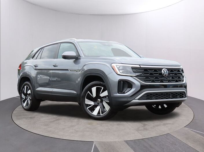 2025 Volkswagen Atlas Cross Sport 2.0T SE w/Technology Oshkosh WI