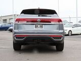 2025 Volkswagen Atlas Cross Sport 2.0T SE w/Technology Oshkosh WI