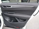 2025 Volkswagen Atlas Cross Sport 2.0T SE w/Technology Oshkosh WI