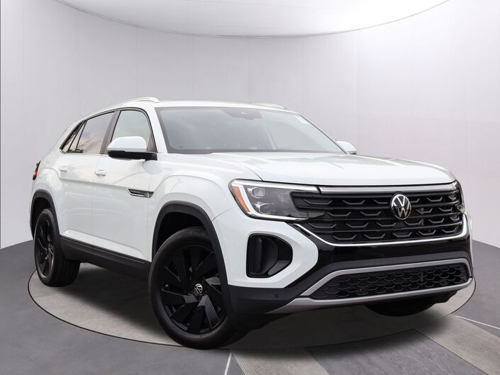 2025 Volkswagen Atlas Cross Sport 2.0T SE w/Technology Oshkosh WI
