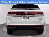 2025 Volkswagen Atlas Cross Sport 2.0T SE w/Technology Oshkosh WI