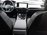 2025 Volkswagen Atlas Cross Sport 2.0T SE w/Technology Oshkosh WI