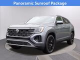 2025 Volkswagen Atlas Cross Sport 2.0T SE w/Technology Oshkosh WI