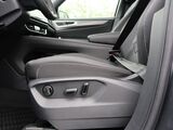 2025 Volkswagen Atlas Cross Sport 2.0T SE w/Technology Oshkosh WI