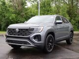 2025 Volkswagen Atlas Cross Sport 2.0T SE w/Technology Oshkosh WI
