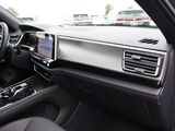 2025 Volkswagen Atlas Cross Sport 2.0T SE w/Technology Oshkosh WI