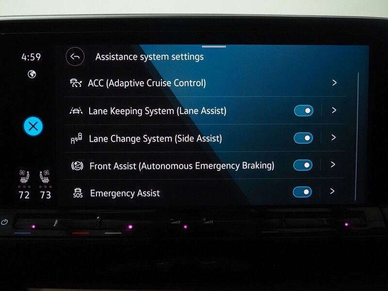 2025 Volkswagen Atlas Cross Sport 2.0T SE w/Technology *PANORAMA MOONROOF, ADAPTIVE CRUISE, SAFETY ALERTS, BACKUP-CAMERA, COLOR TOUCHSCREEN, CLIMATE SEATS, HEATED STEERING, POWER LIFTGATE, REMOTE START, WIRELESS CHARGING, ANDROID & APPLE Round Rock TX