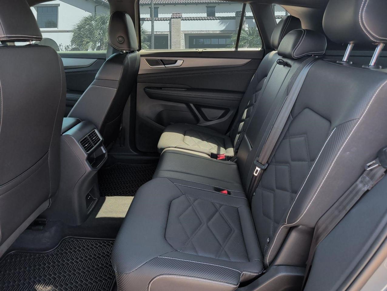 2025 Volkswagen Atlas Cross Sport 2.0T SE w/Technology San Juan TX
