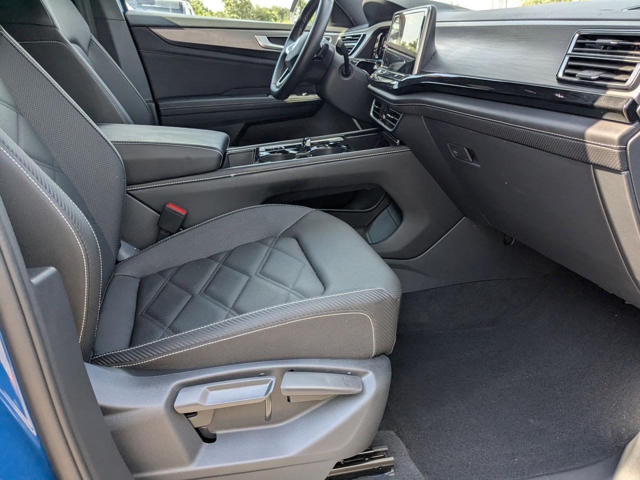 2025 Volkswagen Atlas Cross Sport 2.0T SE w/Technology San Antonio TX