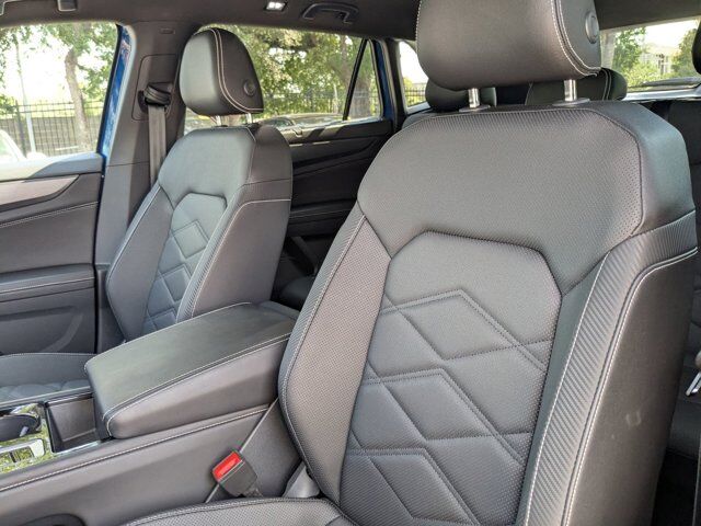 2025 Volkswagen Atlas Cross Sport 2.0T SE w/Technology San Antonio TX