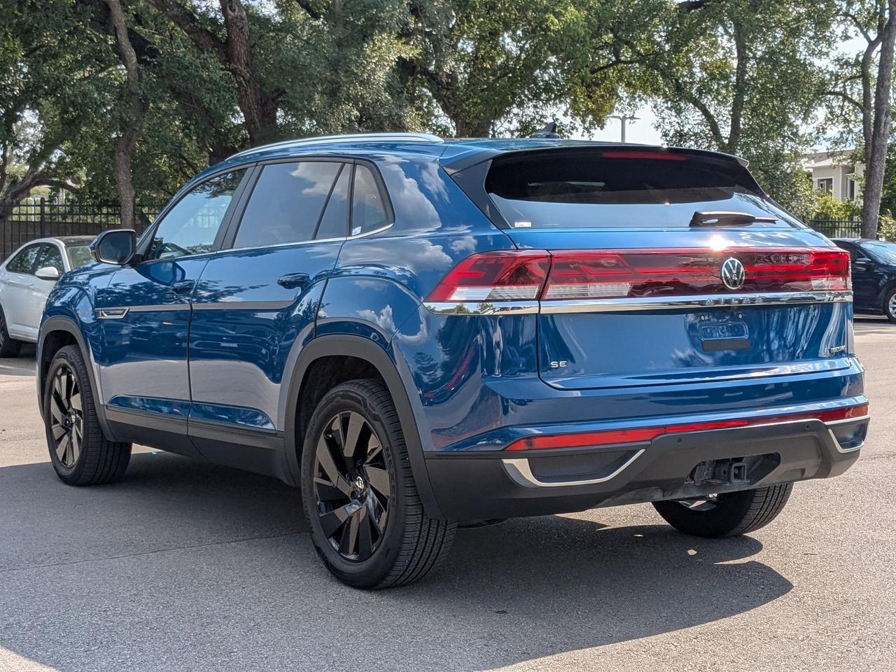 2025 Volkswagen Atlas Cross Sport 2.0T SE w/Technology San Antonio TX