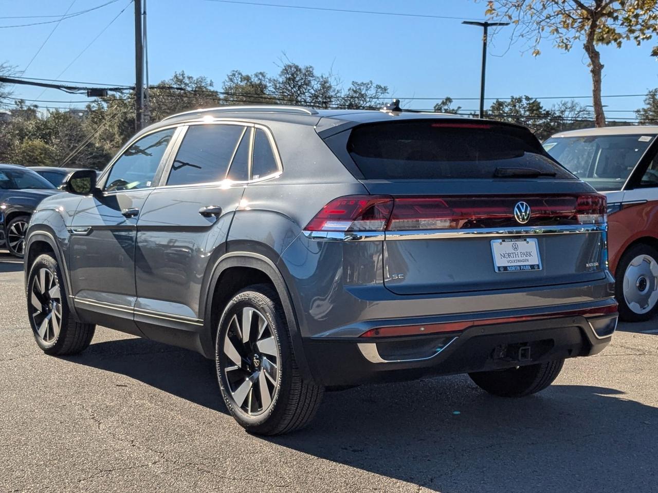 2025 Volkswagen Atlas Cross Sport 2.0T SE w/Technology San Antonio TX