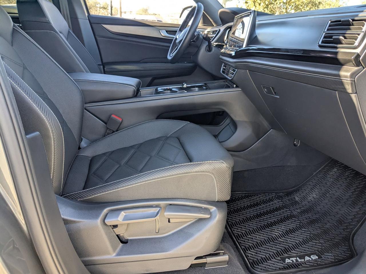 2025 Volkswagen Atlas Cross Sport 2.0T SE w/Technology San Antonio TX