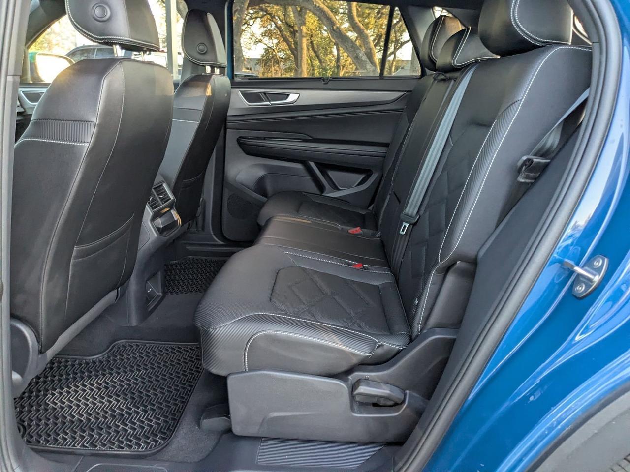 2025 Volkswagen Atlas Cross Sport 2.0T SE w/Technology San Antonio TX