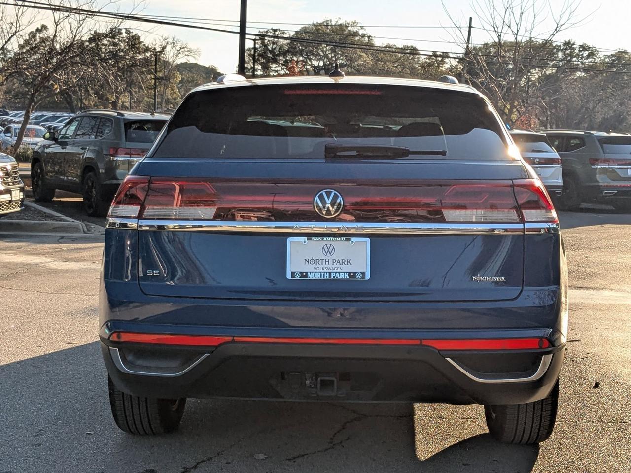 2025 Volkswagen Atlas Cross Sport 2.0T SE w/Technology San Antonio TX