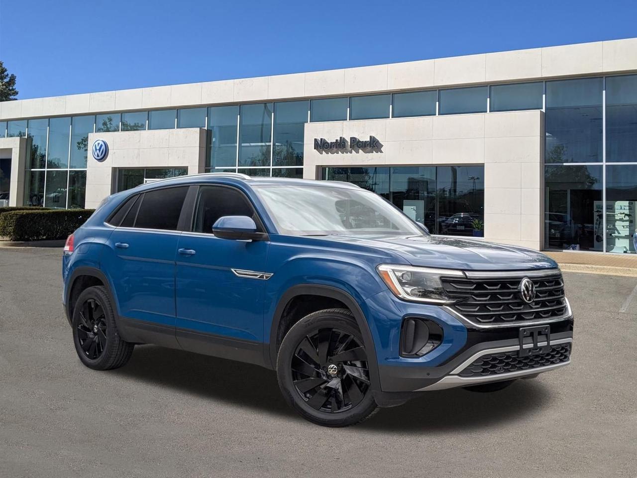 2025 Volkswagen Atlas Cross Sport 2.0T SE w/Technology