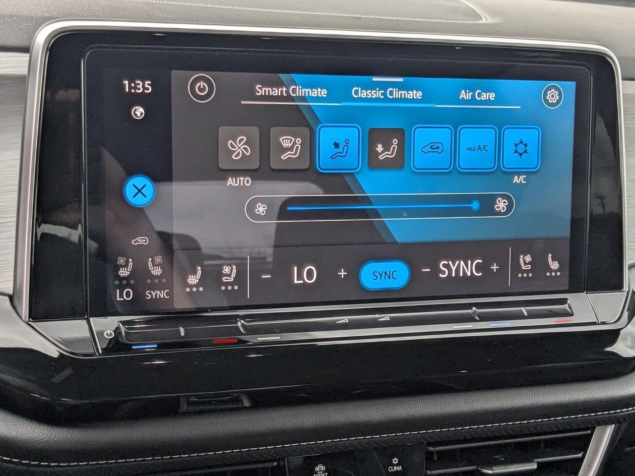 2025 Volkswagen Atlas Cross Sport 2.0T SE w/Technology San Antonio TX