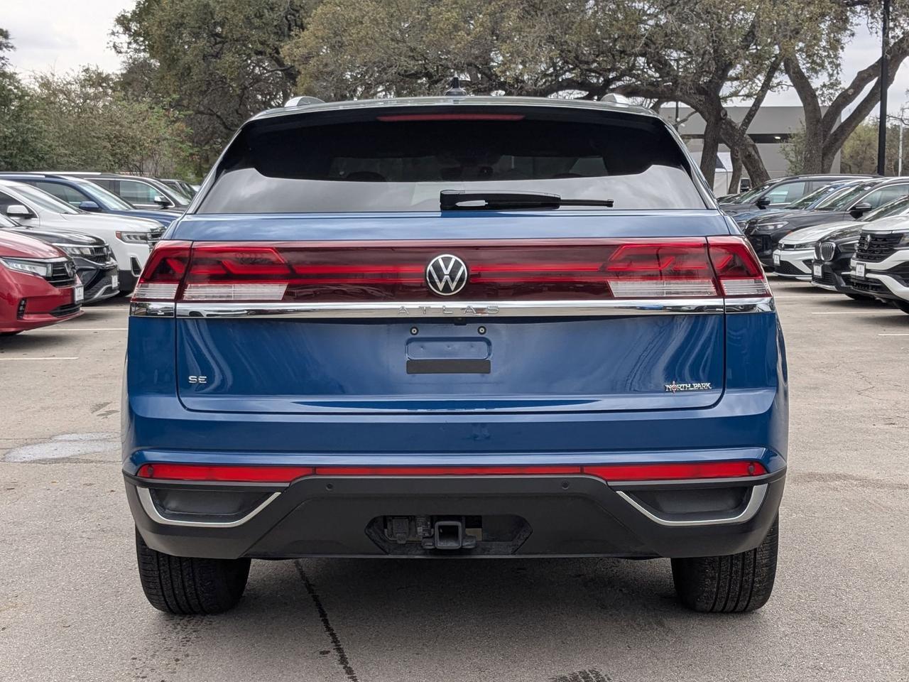 2025 Volkswagen Atlas Cross Sport 2.0T SE w/Technology San Antonio TX