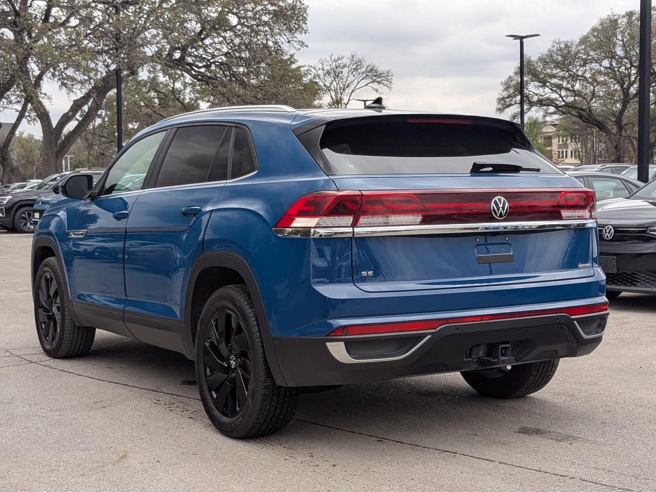 2025 Volkswagen Atlas Cross Sport 2.0T SE w/Technology San Antonio TX