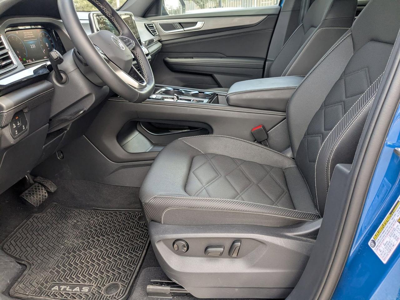 2025 Volkswagen Atlas Cross Sport 2.0T SE w/Technology San Antonio TX