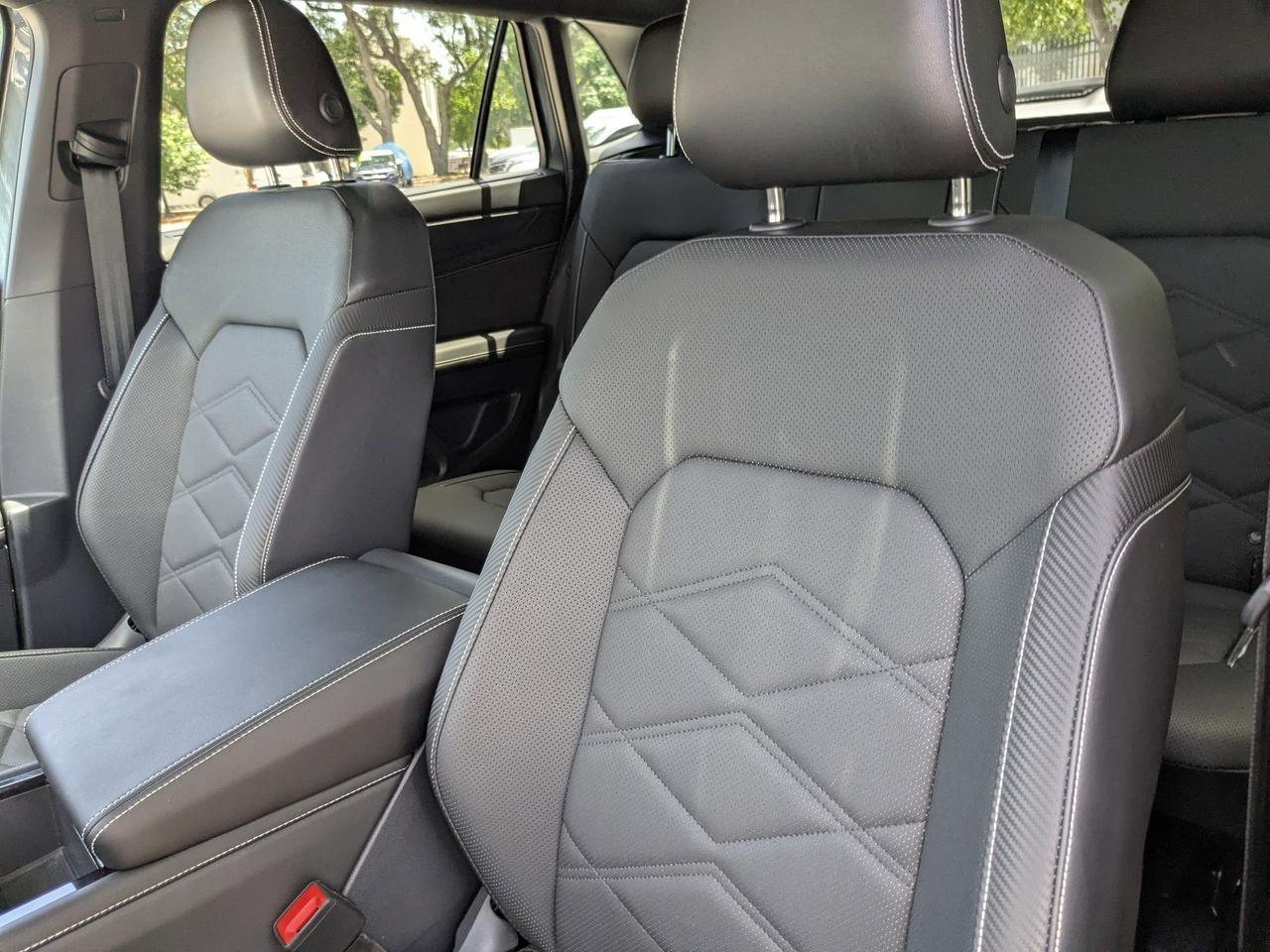 2025 Volkswagen Atlas Cross Sport 2.0T SE w/Technology San Antonio TX